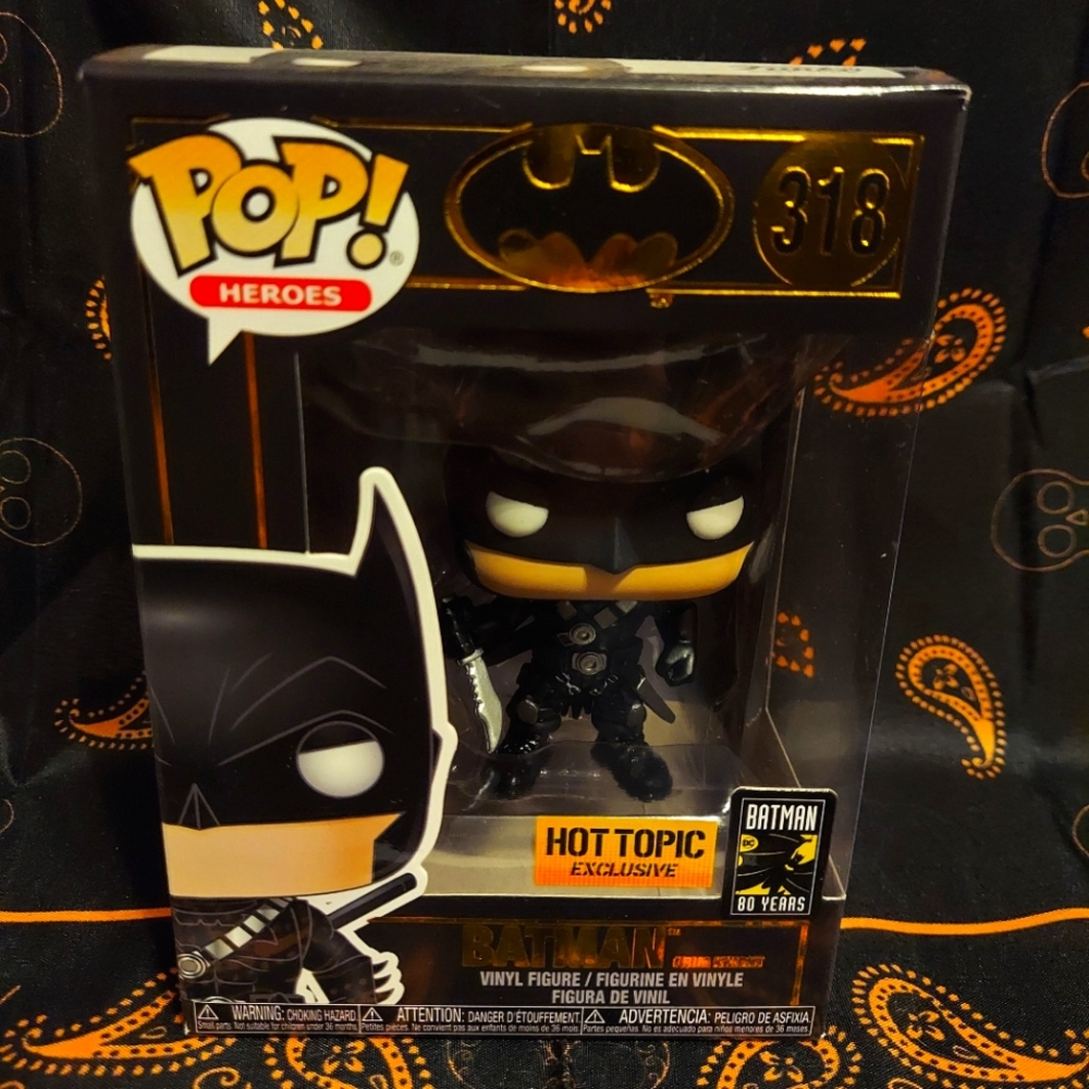 Funko pop - batman grim knight (hot topic)